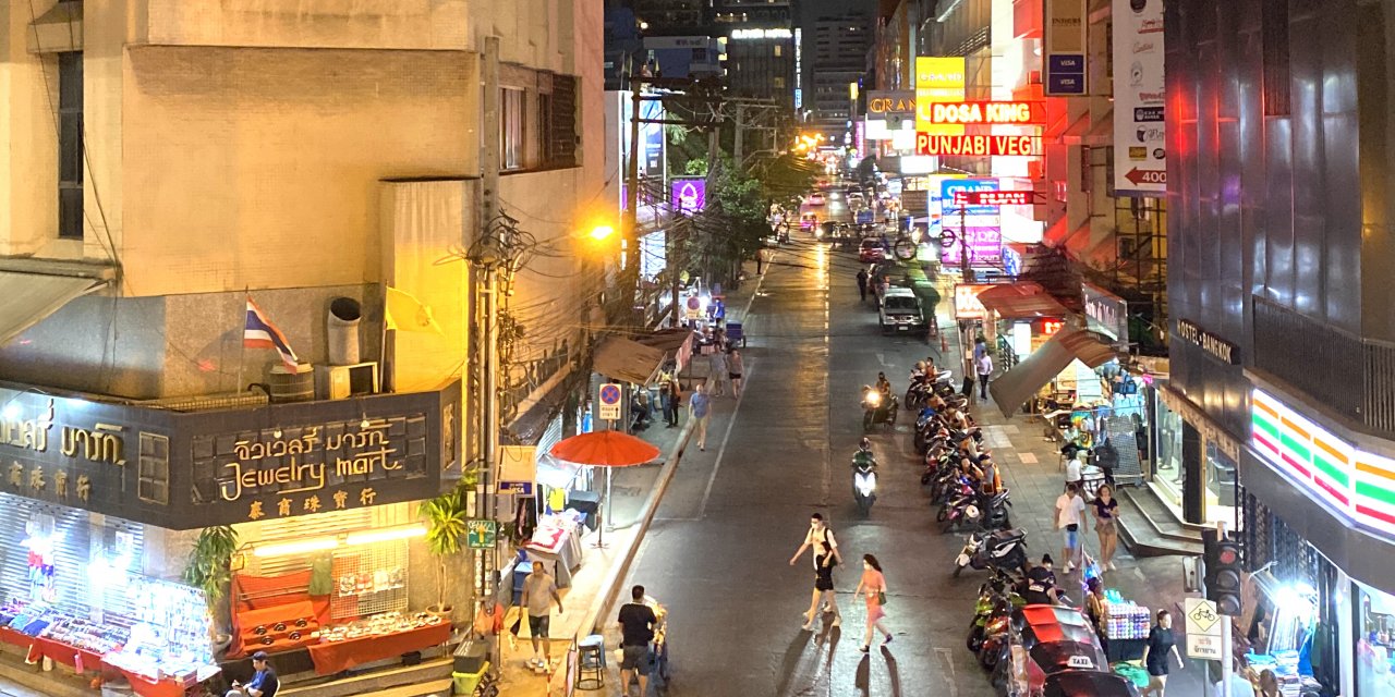60 Nightlife Spots around Soi 11 in Bangkok