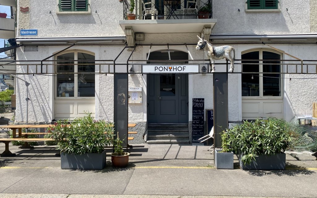 Ponyhof Bar in Zürich